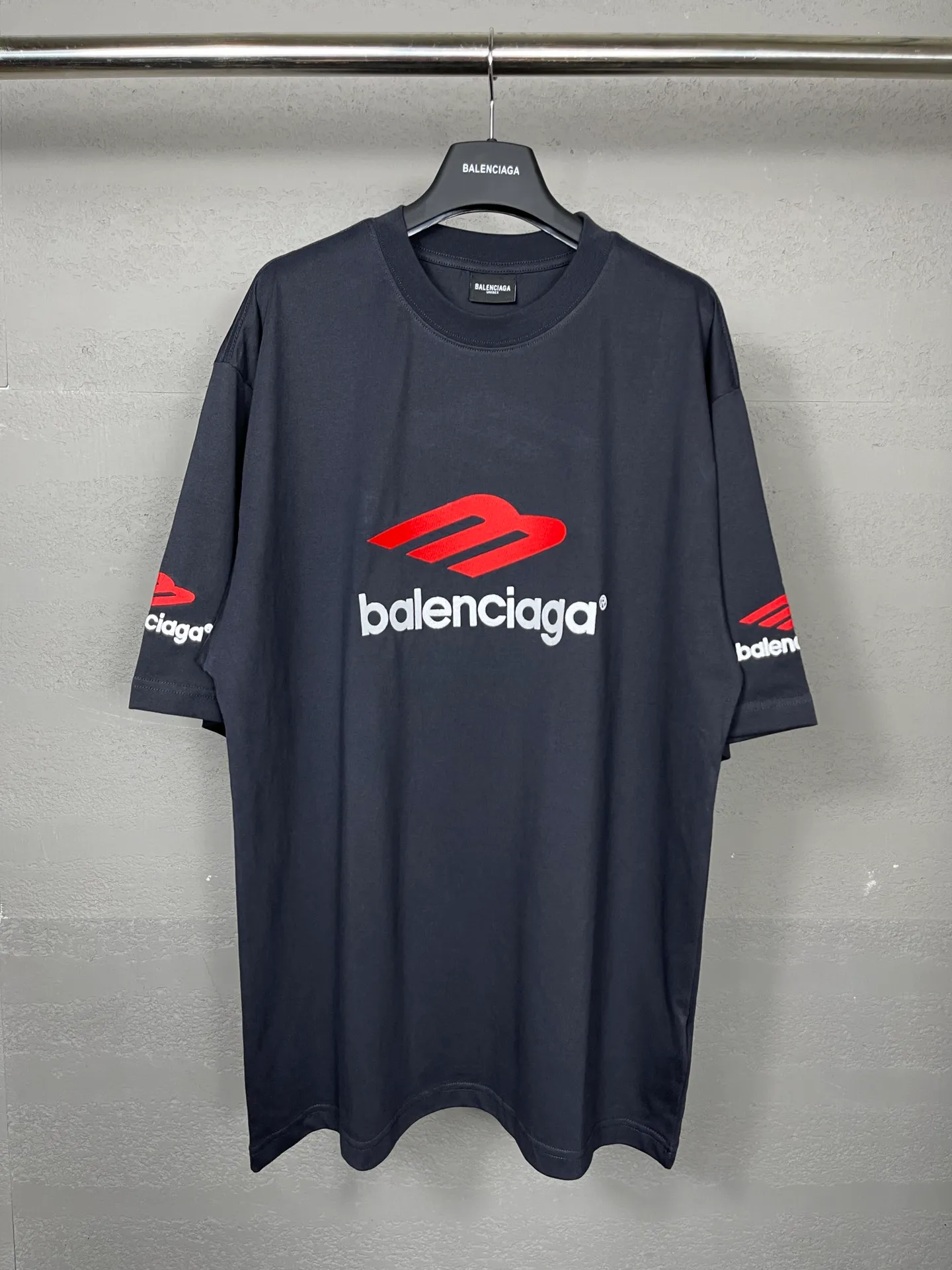 【 . Quality】BALENCI*GA/ BALENCI*GA#2024 New Arrival， LOGO . . T . 。 Authentic 。 ！ ZP . 260 ， . . . . Color Change。 。 。 12W ， ， . ， 。 OS . Same Style ：BL 223207 ：Dark Blue .White Size：XS L